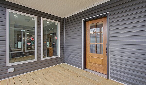 Signature Series / Orchard House DVHBSS-9006C (Porch) built by
